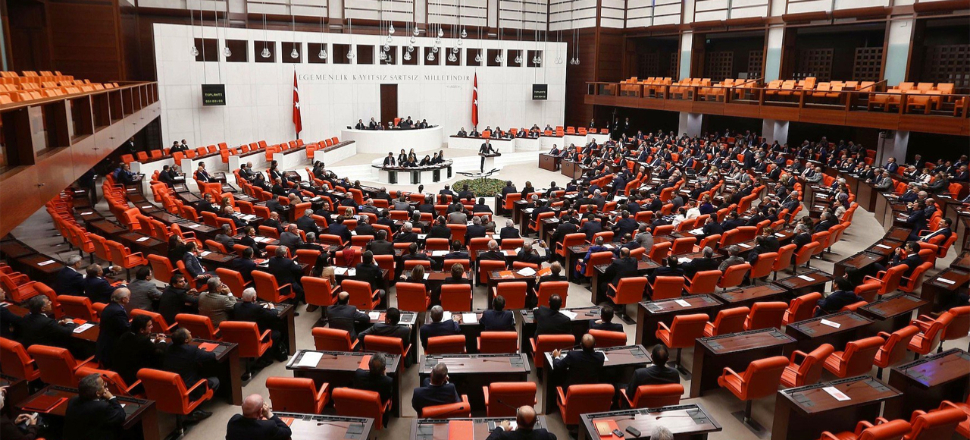 Merakla beklenen yasa teklifleri TBMM'ye sunuluyor!
