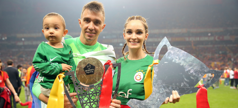 Fernando Muslera tarihe geçti!