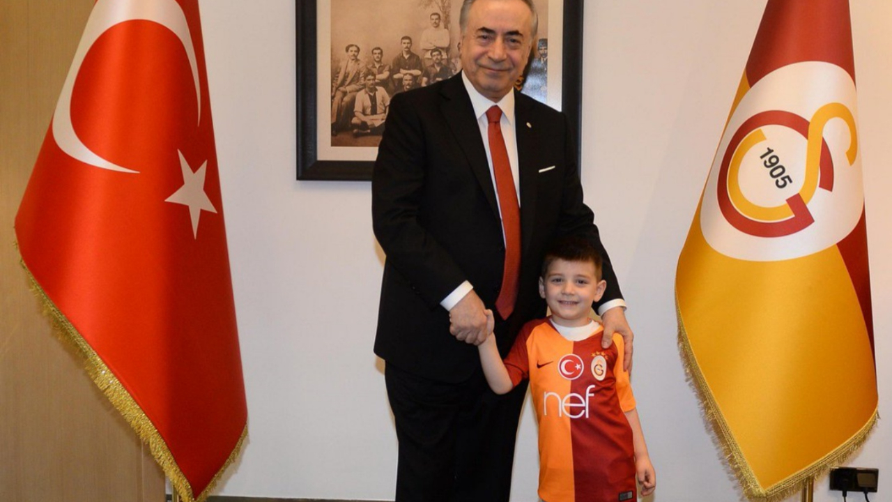 Mustafa Cengiz, minik taraftar Duhan Emir'i ağırladı!