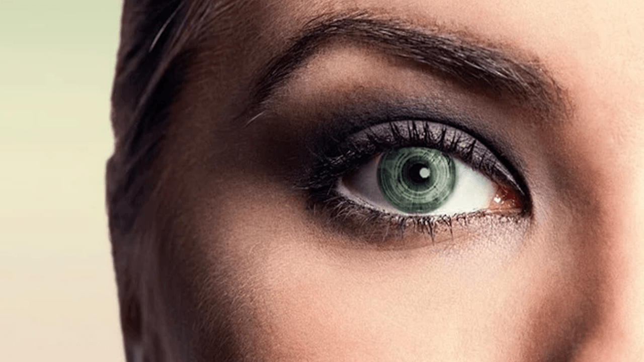 Bu lens göz hareketiyle cihazları yönetebiliyor!