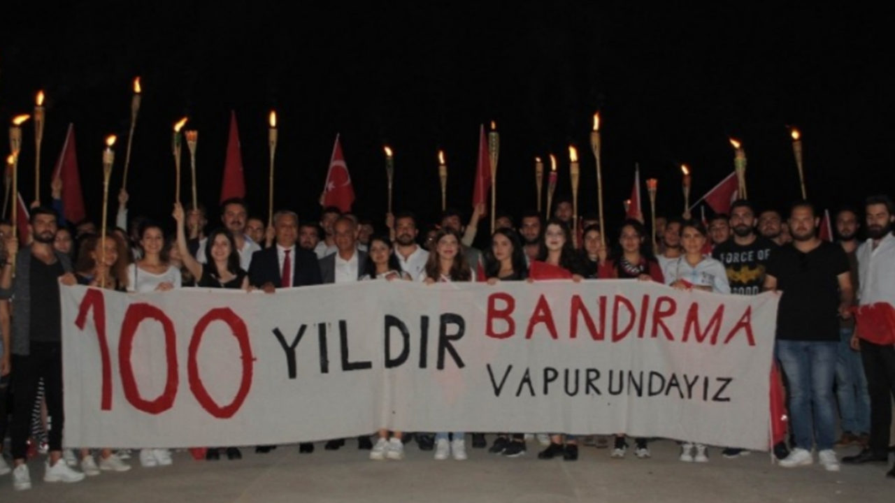Antalya'da Başkan Ümit Uysal, Kıbrıslı gençlerle 19 Mayıs’ı kutladı