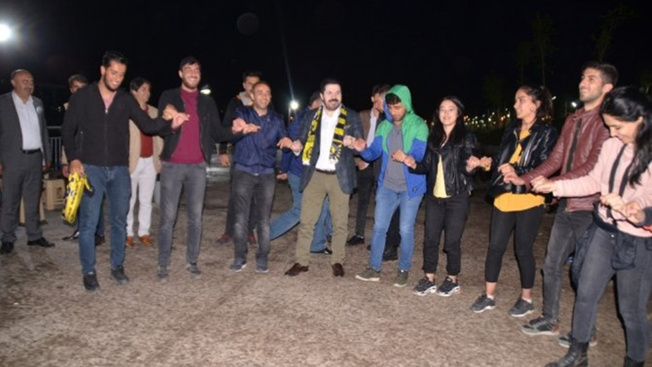 Ağrı'da Başkan Savcı Sayan, orucunu iftar çadırında açtı