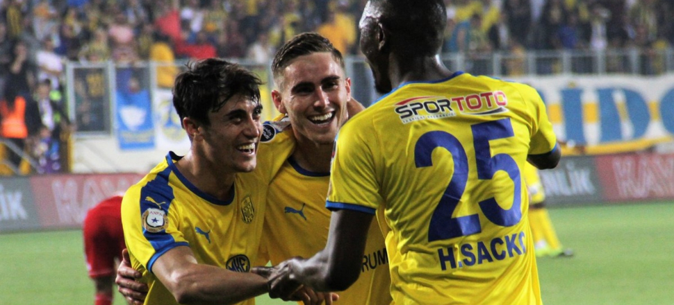Ankaragücü ligde kalmayı garantiledi!