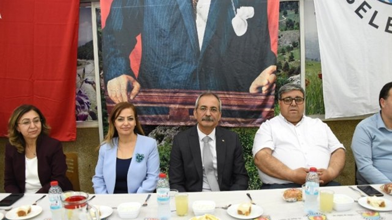 Mersin'de Haluk Bozdoğan: "Her muhtarlığa personel görevlendireceğiz"