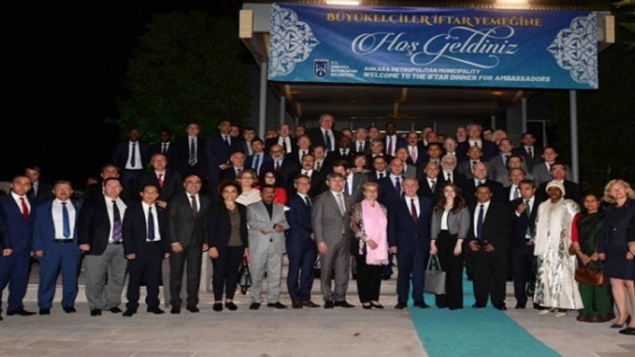 Ankara'da Başkan Mansur Yavaş’tan büyükelçilere iftar yemeği