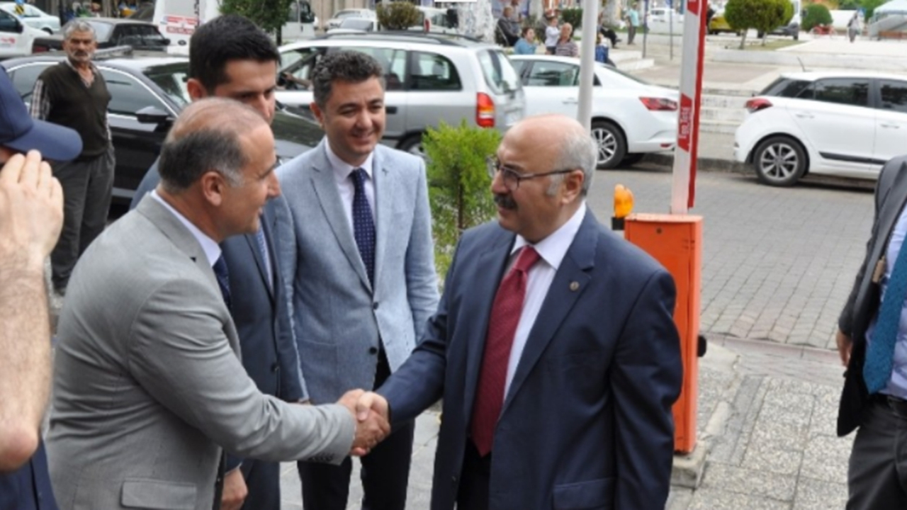 Aydın'da Vali Yavuz Selim Köşger’den Başkan Aytekin Kaya’ya hayırlı olsun ziyareti