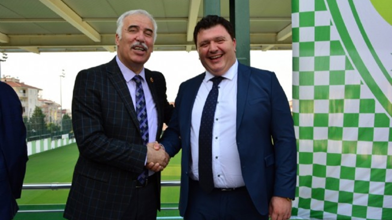Manisa'da Mevlüt Aktan şirketleşme yetkisiyle görevde