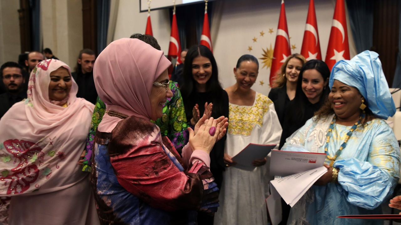 Emine Erdoğan'dan "Afrika Günü" iftarı...
