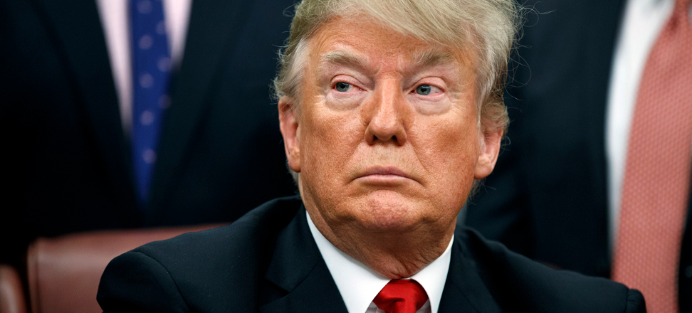 Trump, Huawei'i 'tehlikeli' olarak tanımladı!