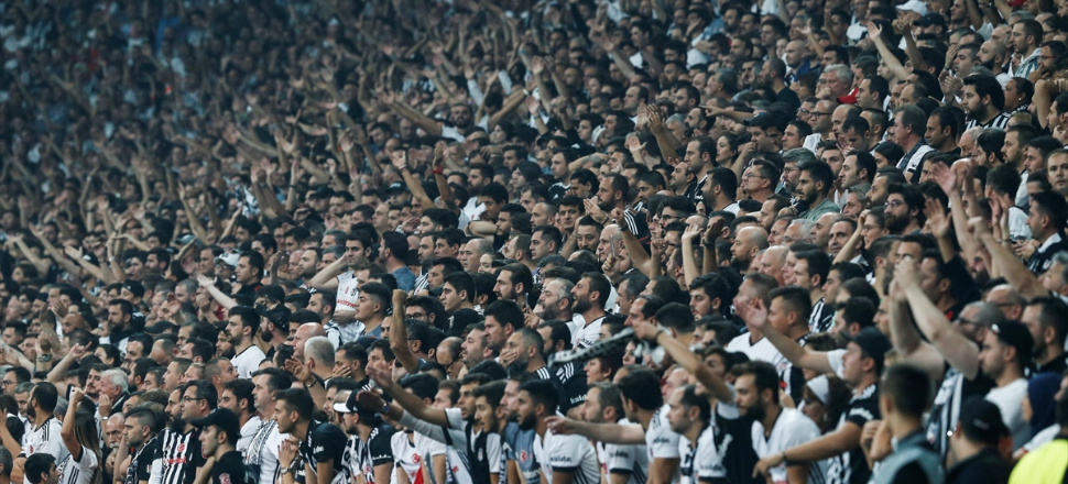 Vodafone Park'ta Abdullah Avcı protestosu!