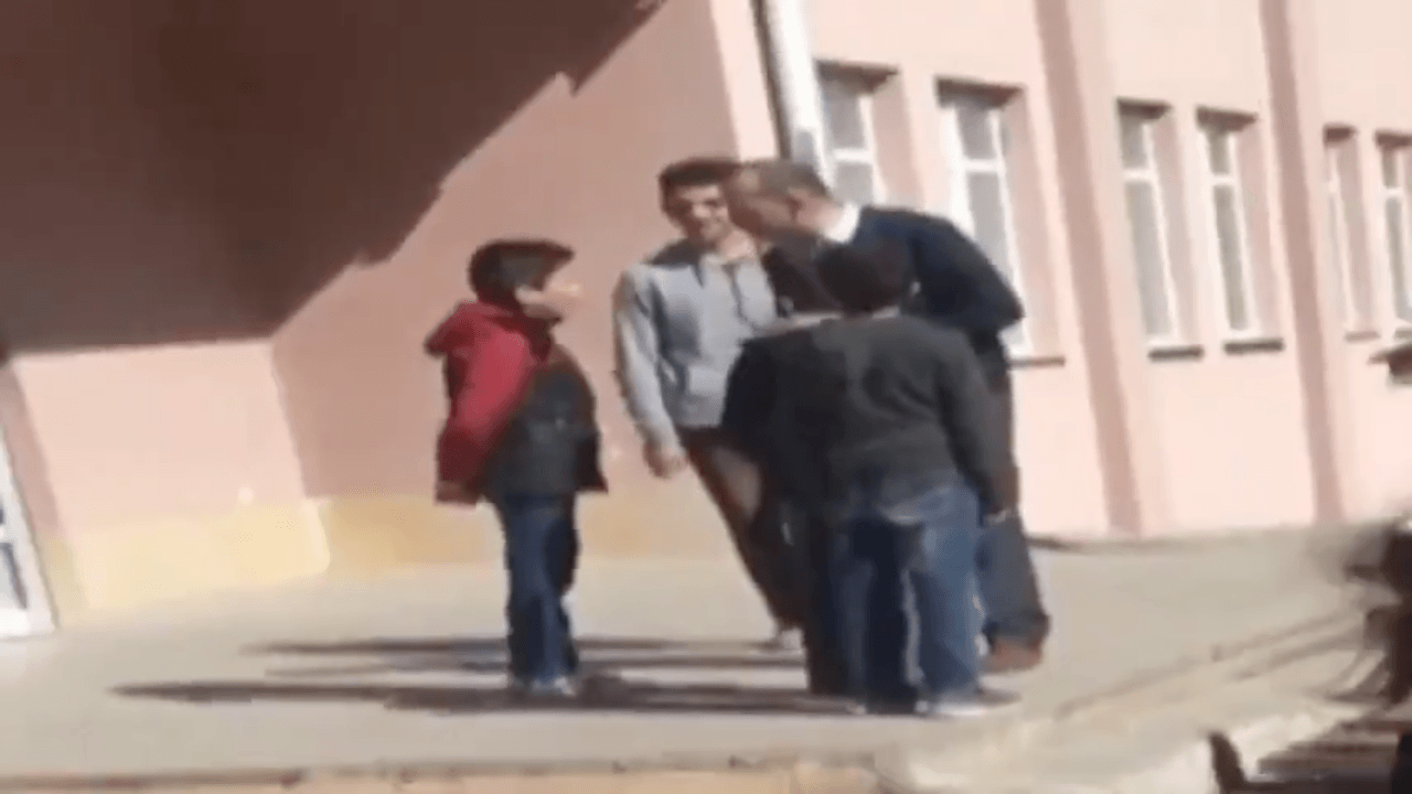 Öğrencileri döven müdür görevden alındı!