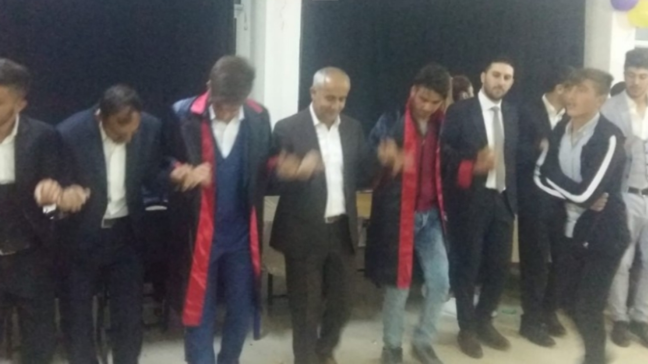 Van'da Başkan Şefik Ensari’den öğrencilere burs sözü