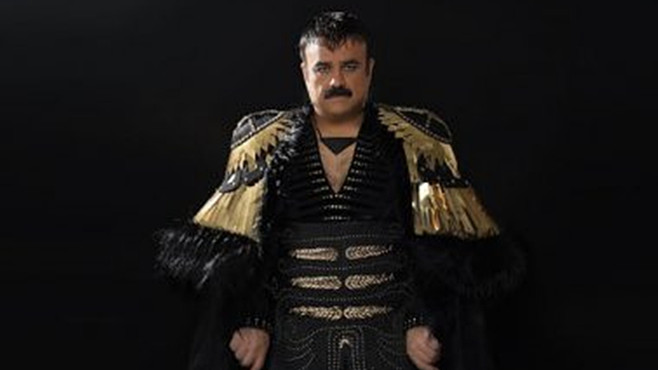 Bülent Serttaş'ın hayat hikayesi bu kostümde saklı!