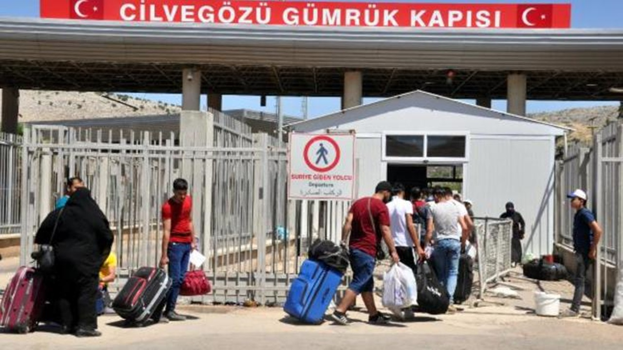 Suriye'ye bir haftada 16 bin kişi gitti!