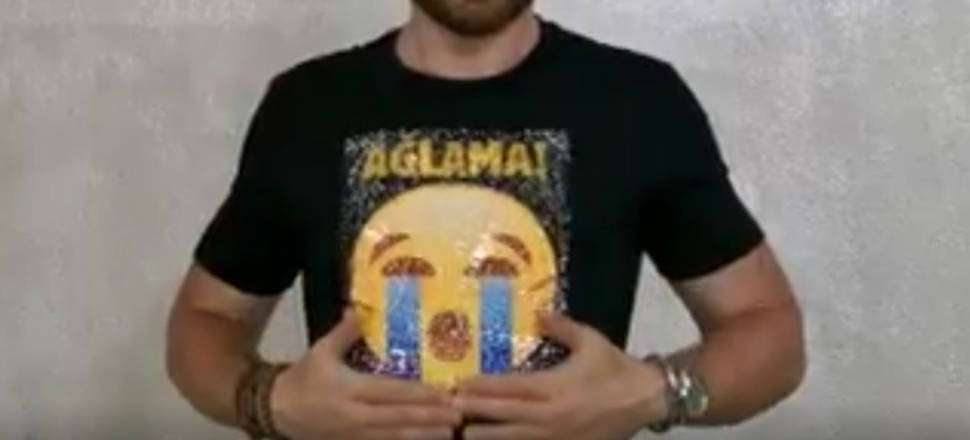 Galatasaray'dan "Ağlama" tişörtü!