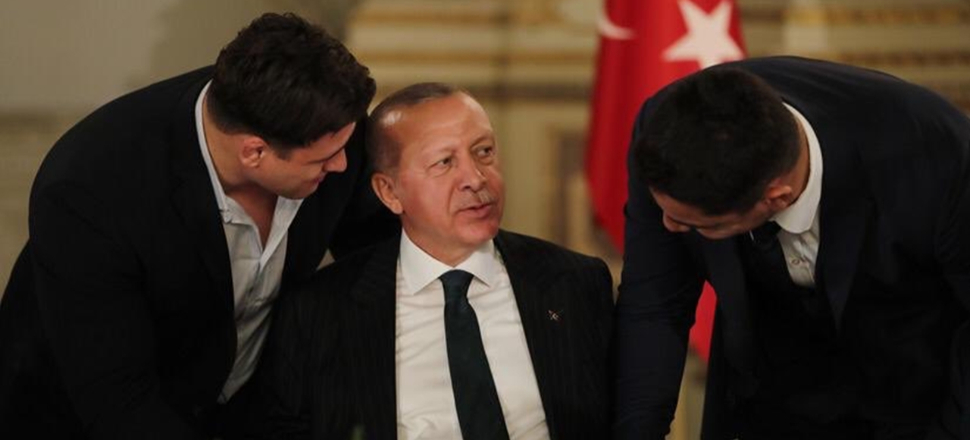 Erdoğan, milli sporcuyu görünce espriyi patlattı!
