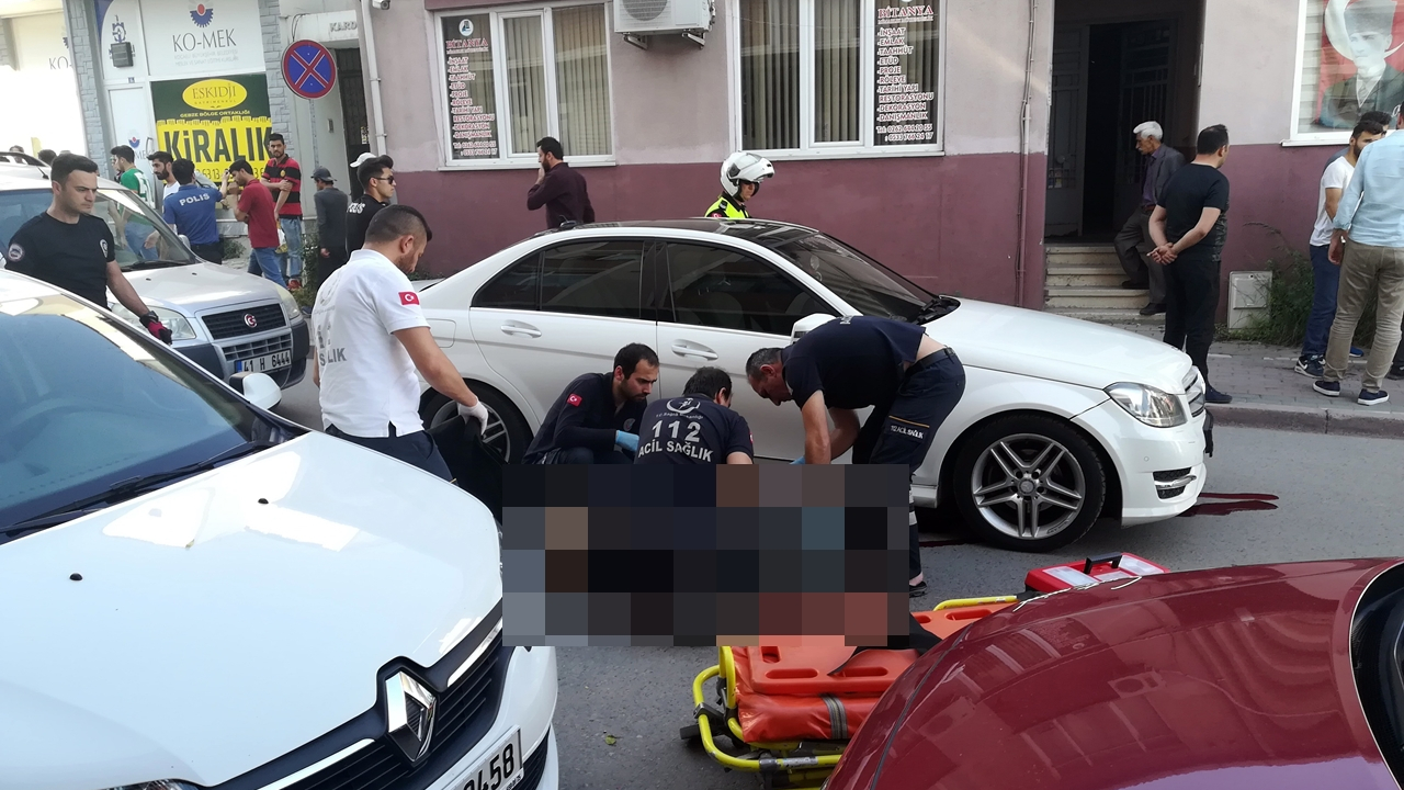 Yol vermeyen sürücüyü öldürdü...