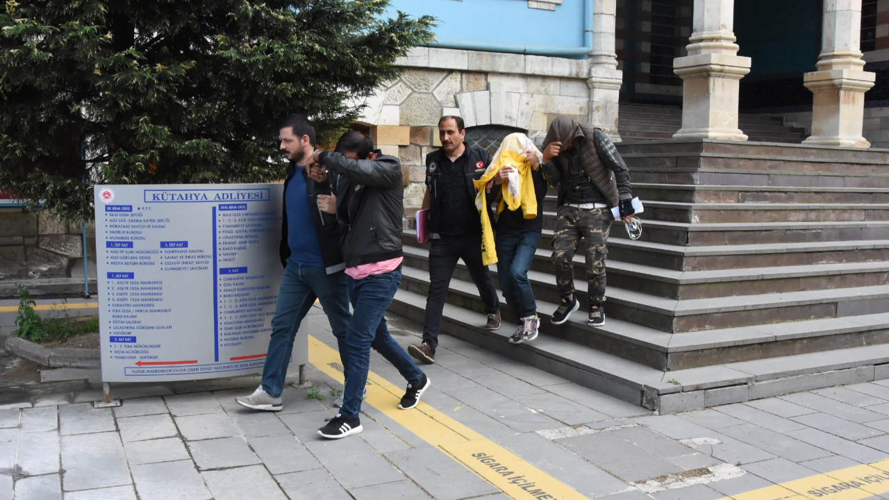 Kütahya'da uyuşturucu baskını: 3 tutuklama