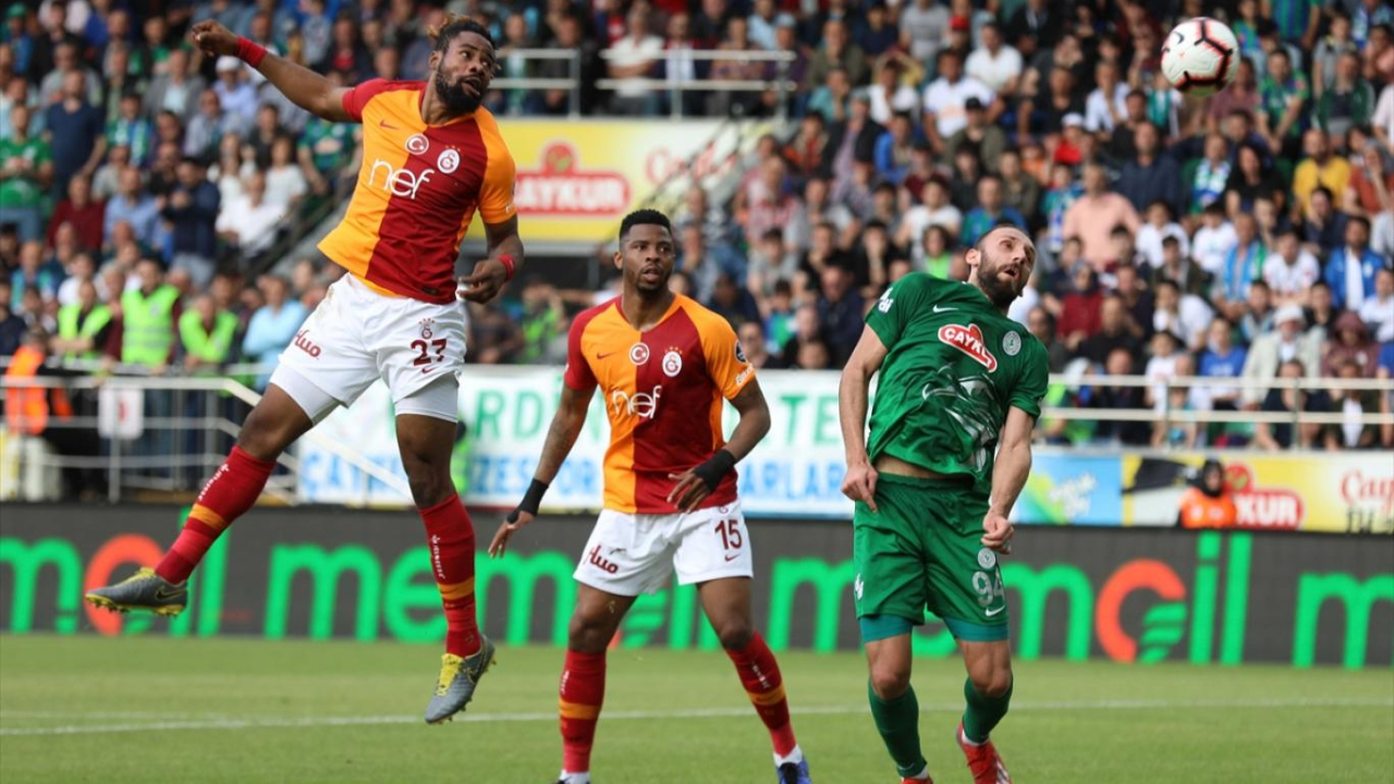 Galatasaray'dan transfer için flaş karar!