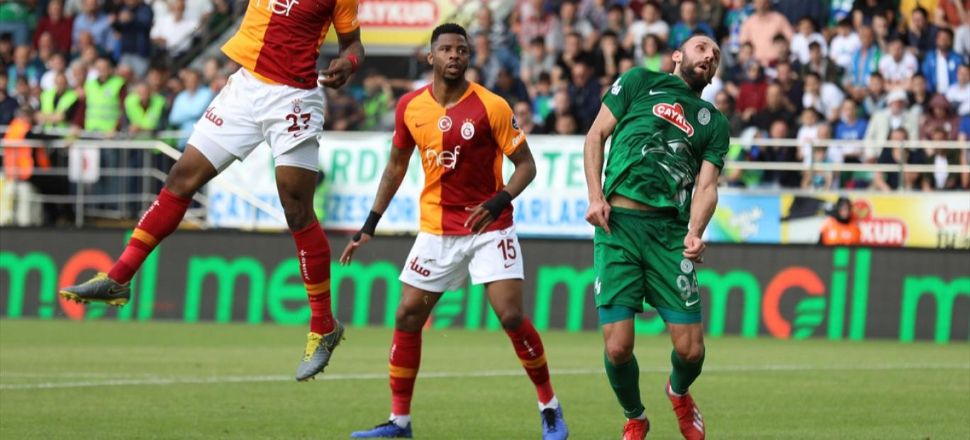 Galatasaray'dan transfer için flaş karar!