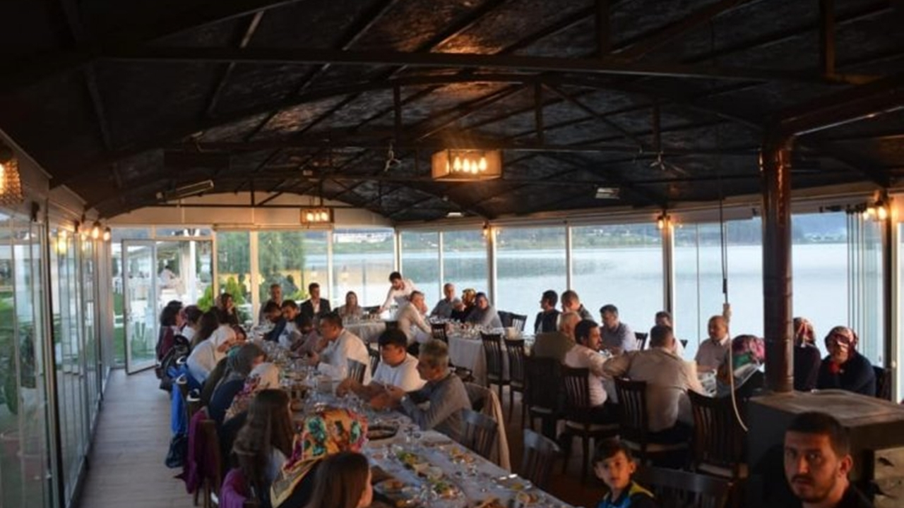 Bilecik'te Başkan Mustafa Yaman, AK Parti teşkilatıyla iftarda buluştu