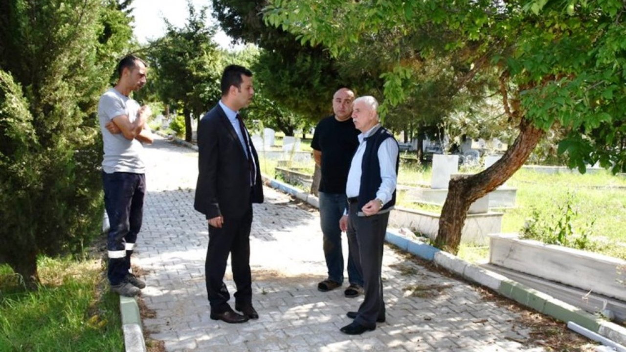 Tekirdağ'da Başkan Ahmet Sarıkurt mezarlıkları inceledi