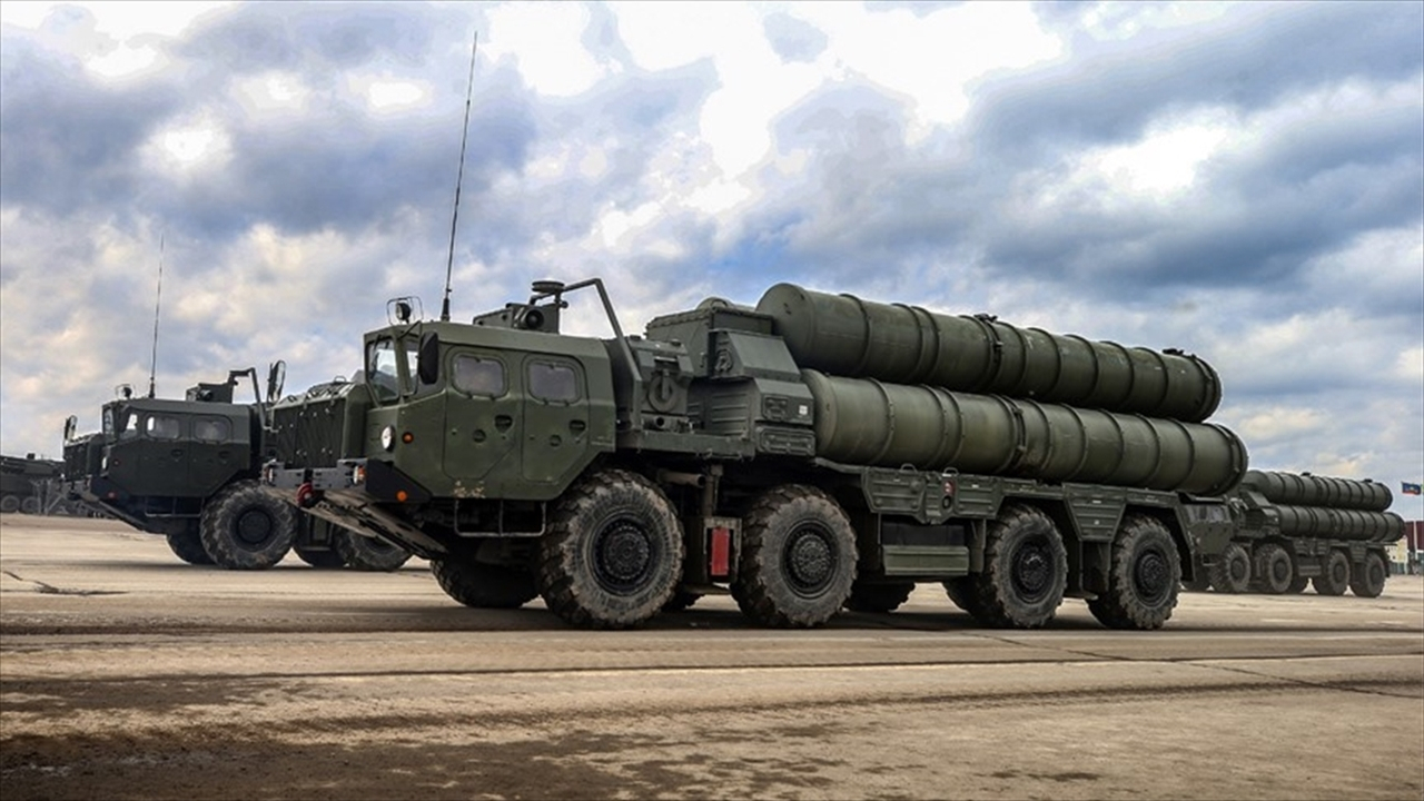Bakan Akar, S-400'ler için tarih verdi...