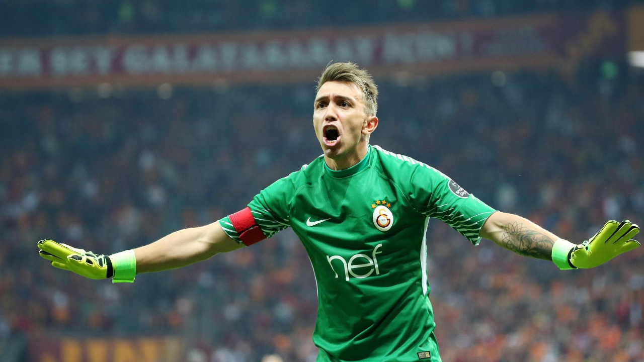 Muslera'ya flaş teklif! Tam 18 milyon dolar...
