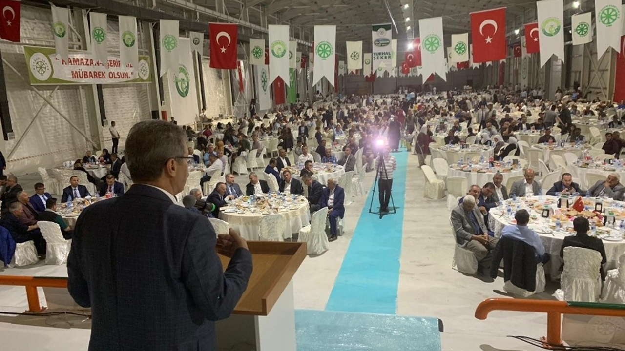 Kayseri'de Hüseyin Akay, "Çocuklarımızın geleceği için çalışıyoruz"