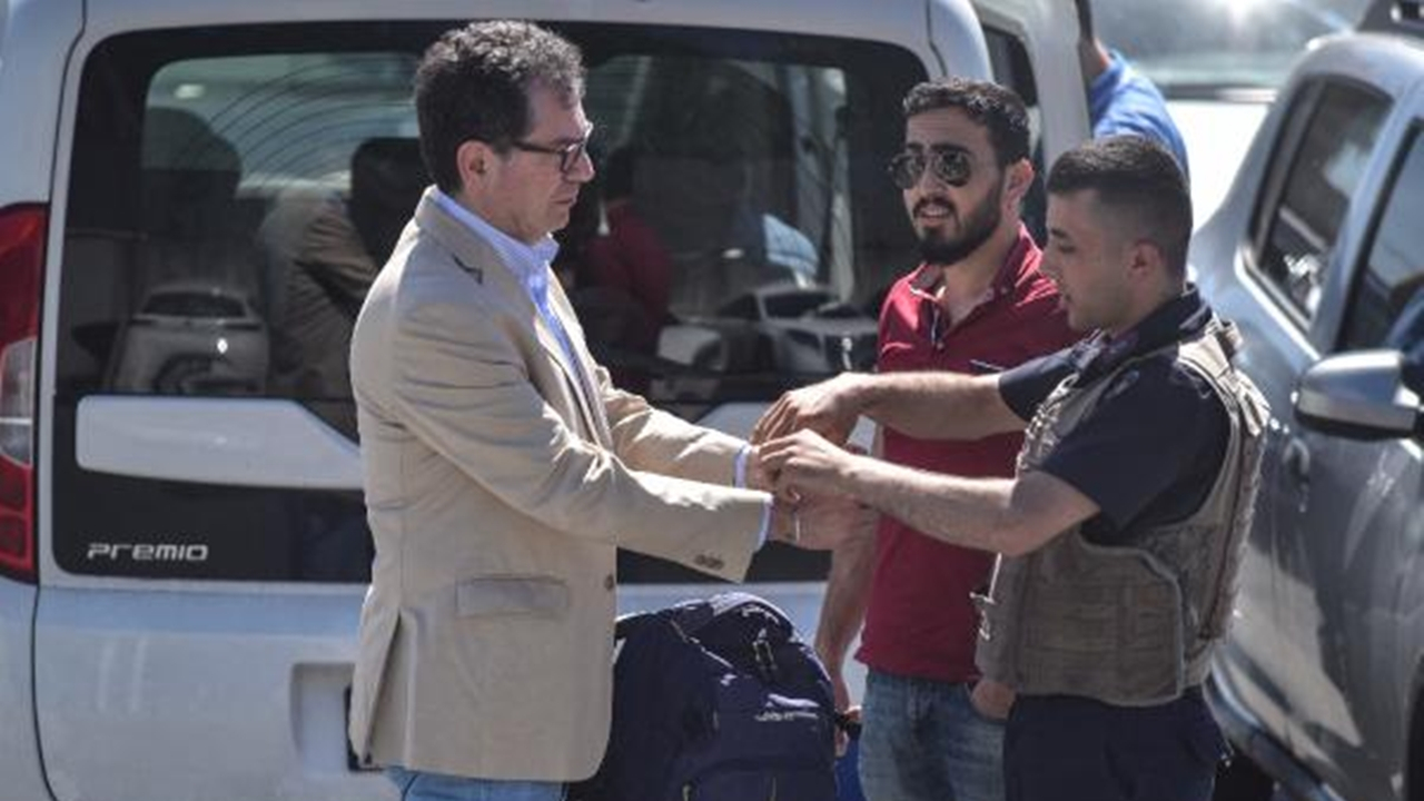 Kadri Gürsel Metris Cezaevi'ne konuldu...