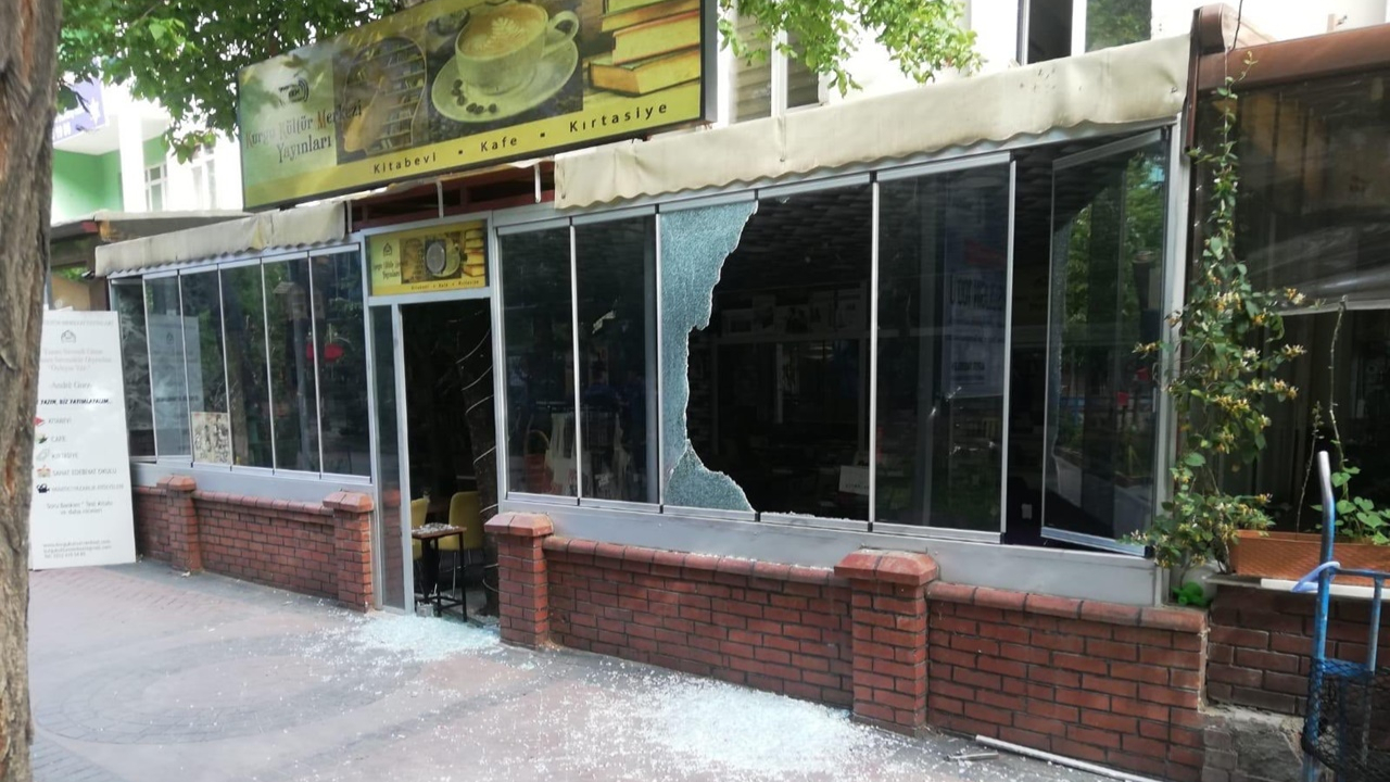Zümrüt Apartmanı'nı basan yayınevine saldırı!