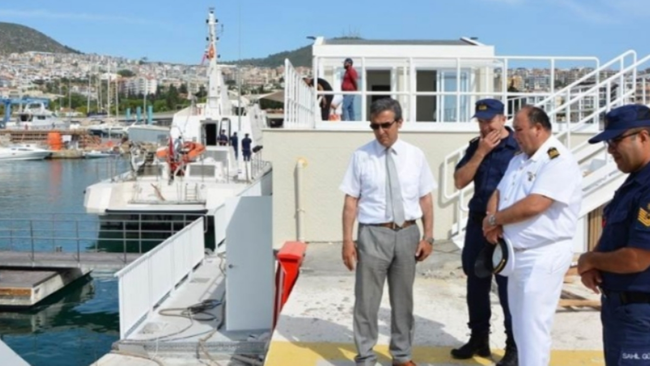Aydın'da Kaymakam Sadettin Yücel, sahil güvenlik binasını inceledi