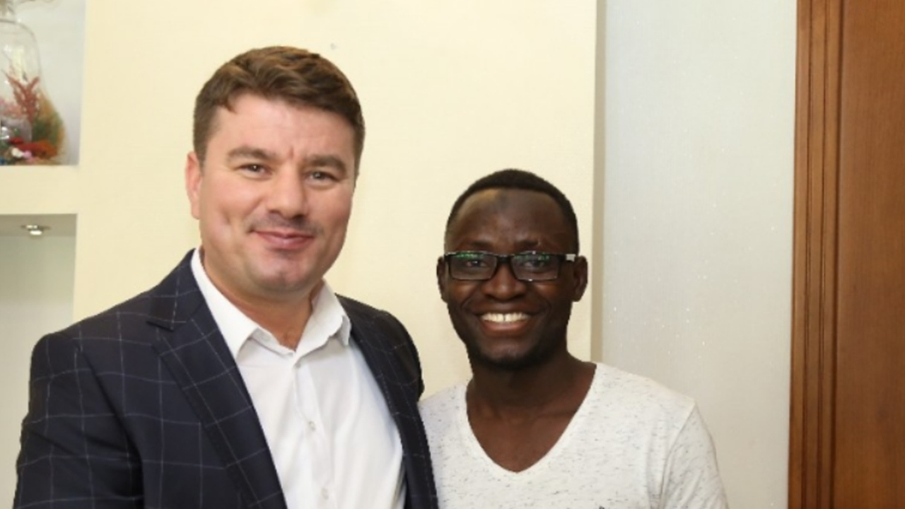 Aksaray'da Afrikalı öğrenci Başkan Evren Dinçer’le buluştu