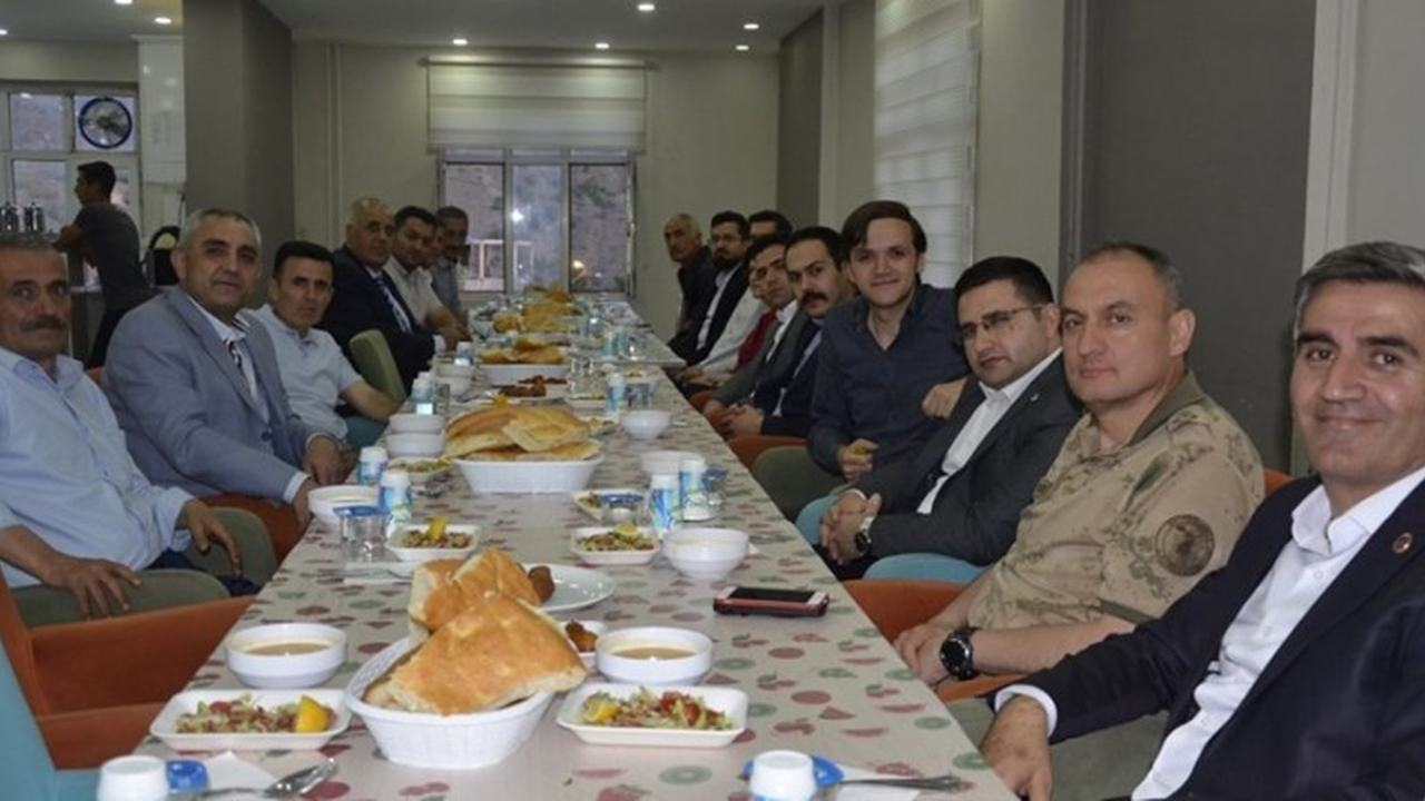 Şırnak Beytüşşebap Cumhuriyet Başsavcısı Oğuz Yılmaz’a fahri hemşehrilik