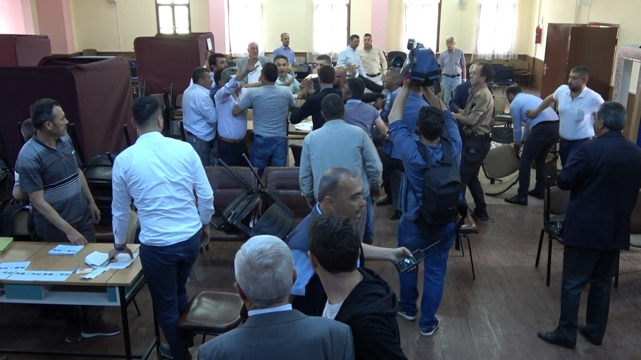 Keskin'de sandık başında kavga çıktı!