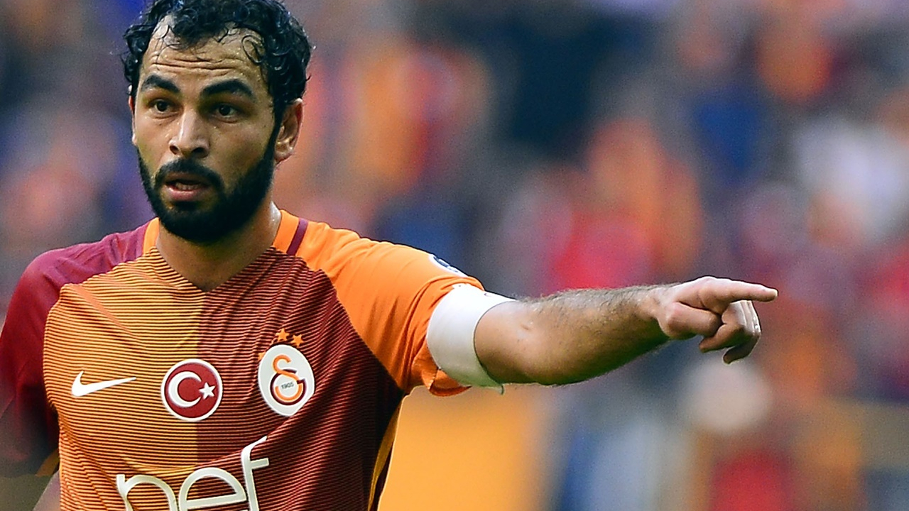Selçuk İnan 1 yıl daha Galatasaray'da...