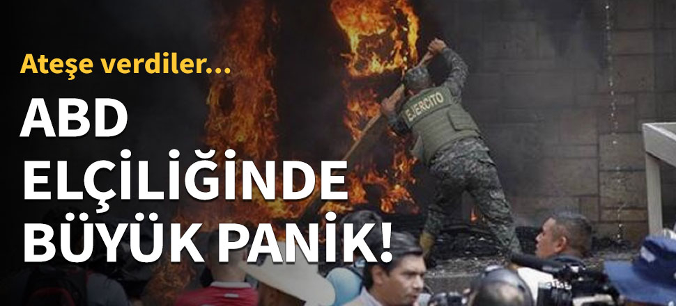 ABD Büyükelçiliği'nin kapısını ateşe verdiler!