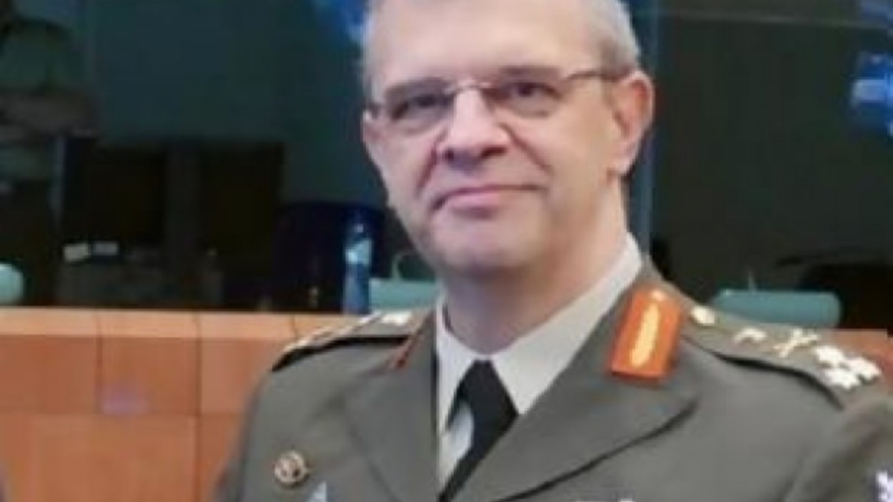 Türkiye talebi kabul görmeyen Yunan korgeneral istifa etti!