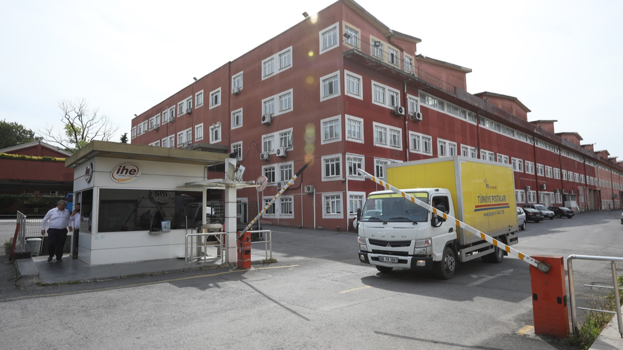 Çölyak ve PKU hastalarına gltuensiz çikolata ve hediye paketleri!