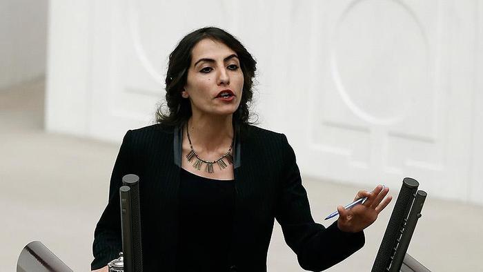 HDP'li Tuğba Hezer Öztürk Belçika'da PKK gösterisine katıldı