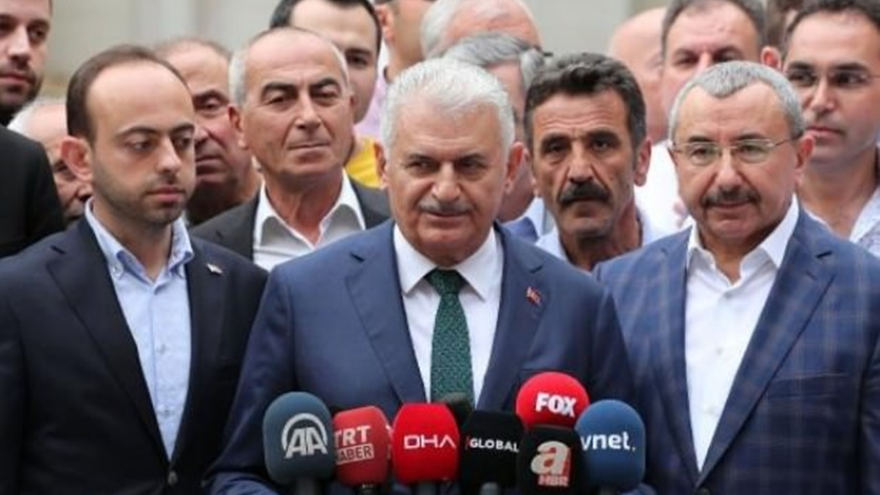Binali Yıldırım'dan bayram namazı çıkışı açıklama!