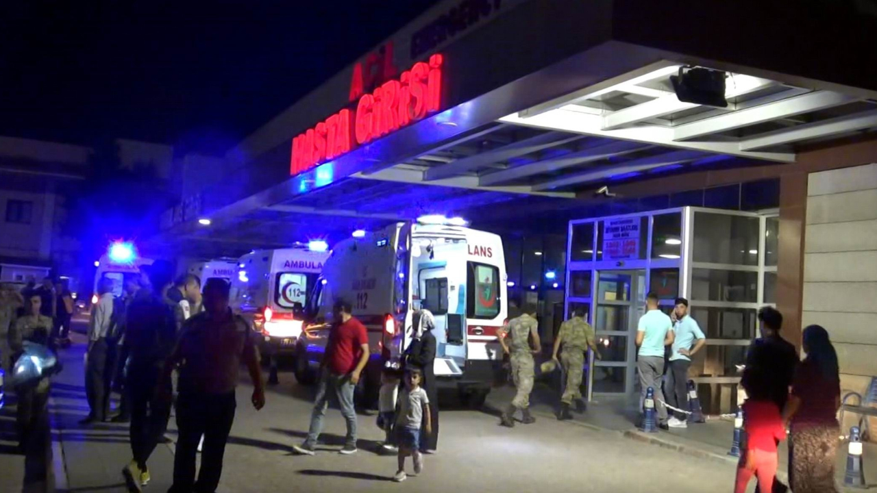 Azez'de Mehmetçik'e hain saldırı!