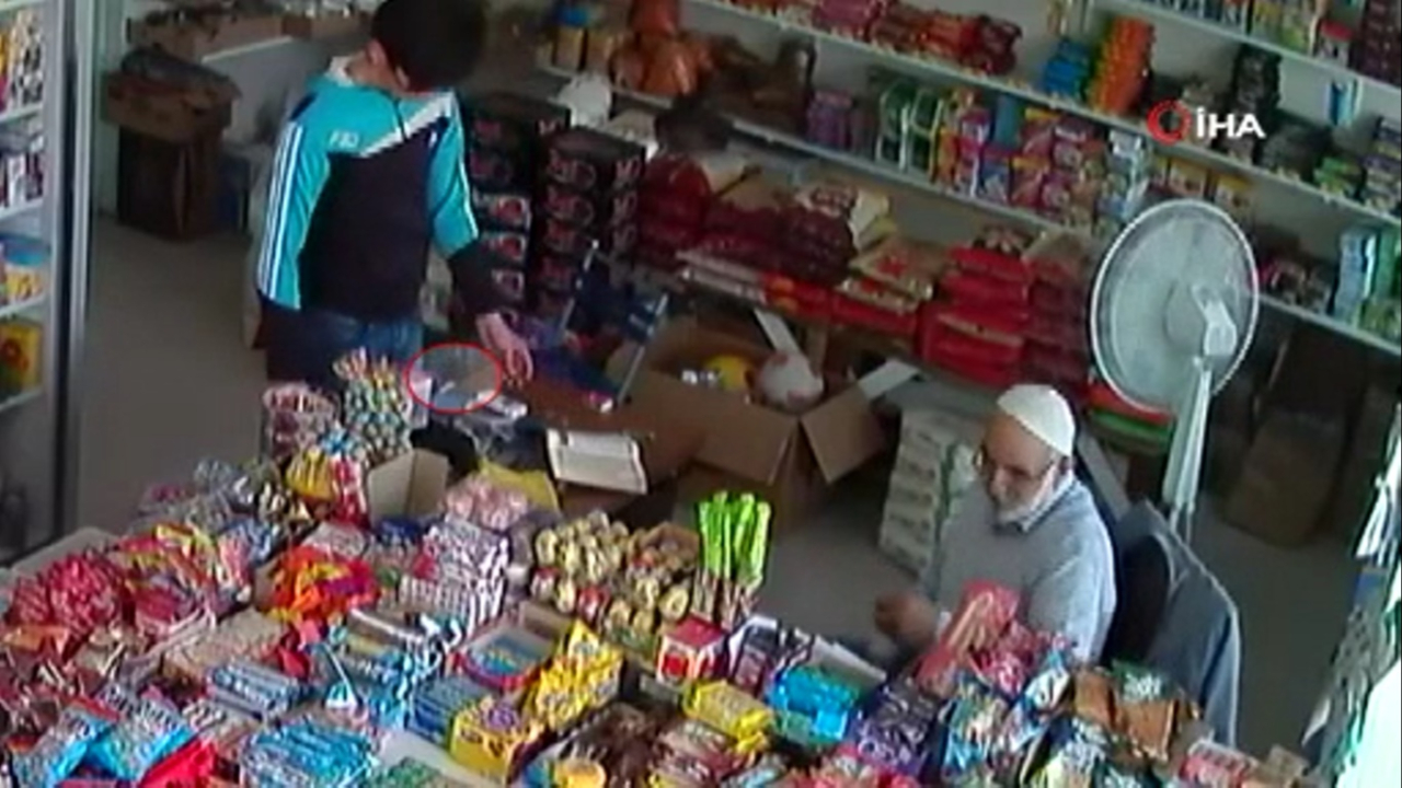 Market sahibinin telefonunu böyle çaldı...