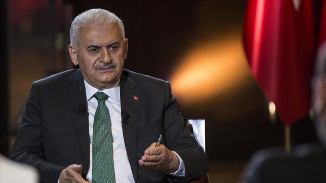 "Siyasetçi sorumluluk sahibi olmalı ve..."