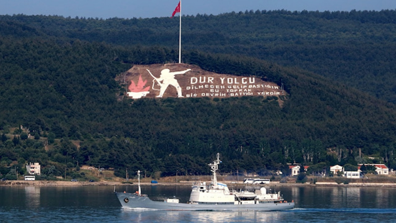 Rus istihbarat gemisi 'Kildin' boğazdan geçti!