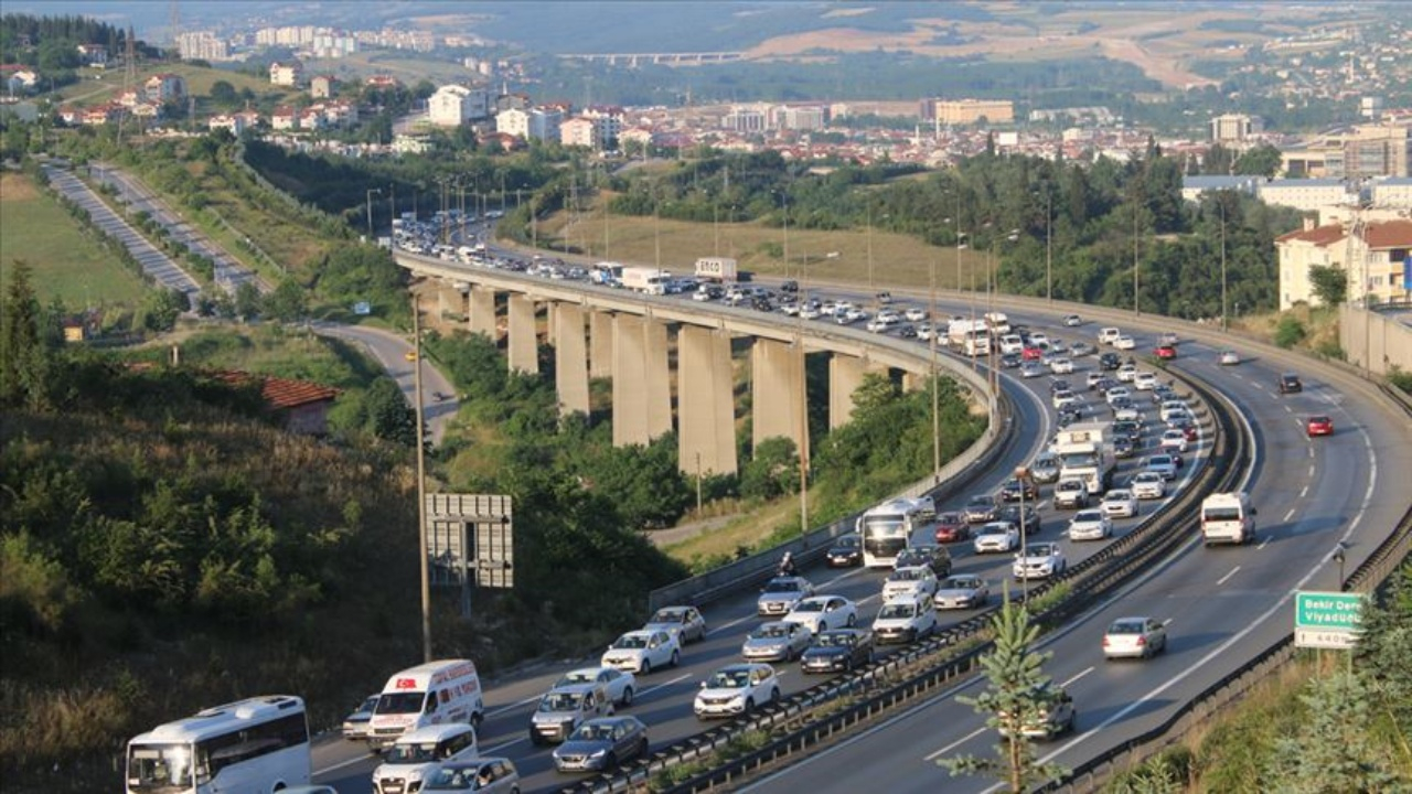 Tatilciler dönüşe geçti!