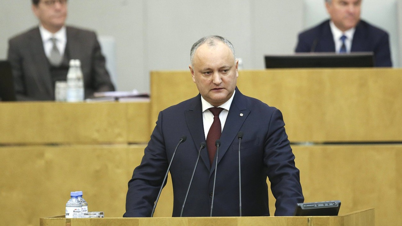 Moldova Cumhurbaşkanı Dodon azledildi!