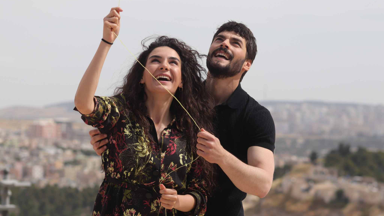 Hercai'nin Reyyan'ından makyajsız paylaşım!