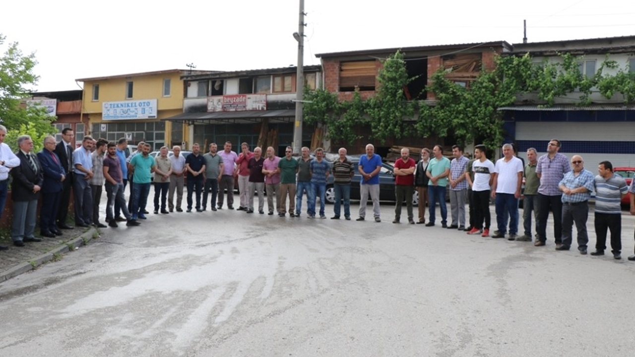 Karabük'te geleneksel esnaf duası sürüyor
