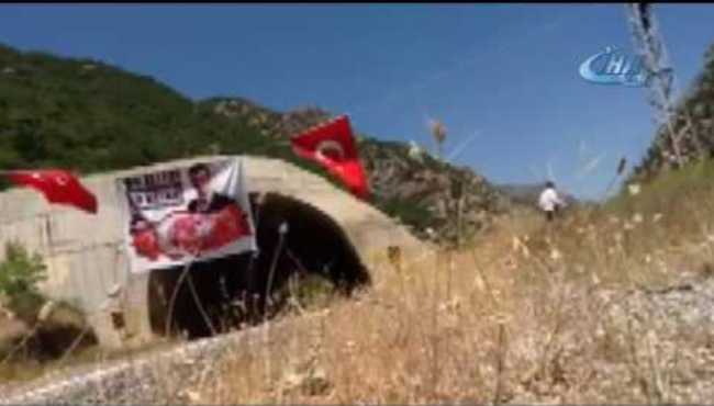 Tunceli'de Türk bayrağı asan TIR şoförüne PKK'lılar ateş açtı...